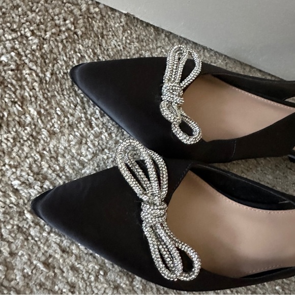 BCBGeneration Donna Black Satin Rhinestone Bow Slingback Pumps Women’s Size 8 - Picture 7 of 14